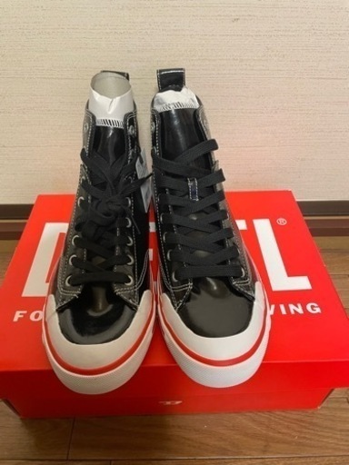 ★新品未使用★DIESEL ディーゼル  スニーカー Y02879 27.0cm