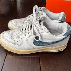 値下げ！NIKEスニーカー 24.5cmの画像