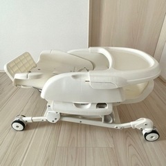 ハイローチェア【テーブル・クッション付き】の画像