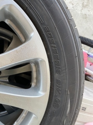 車のパーツ タイヤ、ホイール
