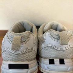 靴/バッグ 靴 スニーカーの画像
