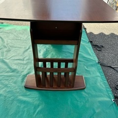 片バタダイニングテーブル2人用　椅子なしの画像