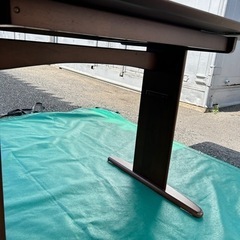片バタダイニングテーブル2人用　椅子なしの画像