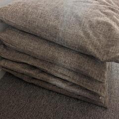 座布団とおしゃれなカバー新品5つ