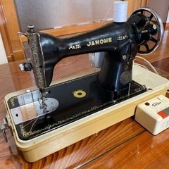 【値下げ】レトロ　ミシンの画像