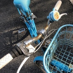 こども用自転車  22インチ　6段変速の画像