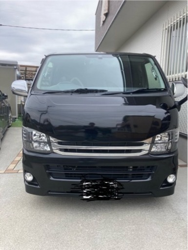 200系ハイエース　バットパネル　バットフェイス　ボンネット