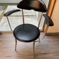 家具 椅子 ダイニングチェアの画像