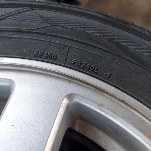 車のパーツ タイヤ、ホイール