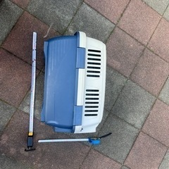 犬のキャリーケースの画像