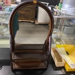 壁掛けミラー　アンティークの画像