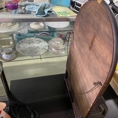 壁掛けミラー　アンティークの画像