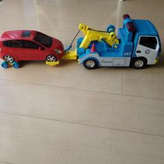 相談中　JAFと車のセットの画像