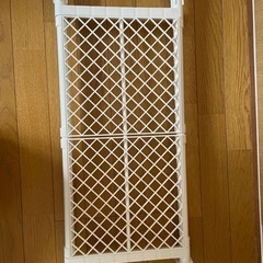 突っ張り物置