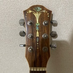 ギター(背面に割れあり)の画像