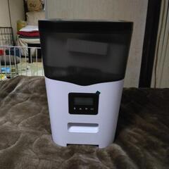 ペット用自動エサやり機取引予定者決まりました。