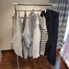 女性用のお洋服(Mサイズ)まとめて差し上げます