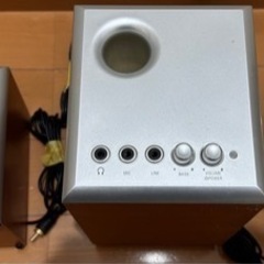 美品マルチメディアスピーカー木製2.1ch