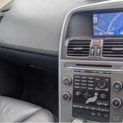 VOLVO 【自社ローン取扱店】購入•車検•板金、分割対応【購入後も安心】車の部品•消耗品最大20%OFFの画像