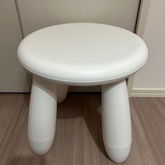 IKEA マンムット　子ども用スツール