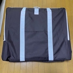 ファルスカ　折りたたみベビーベッド　美品