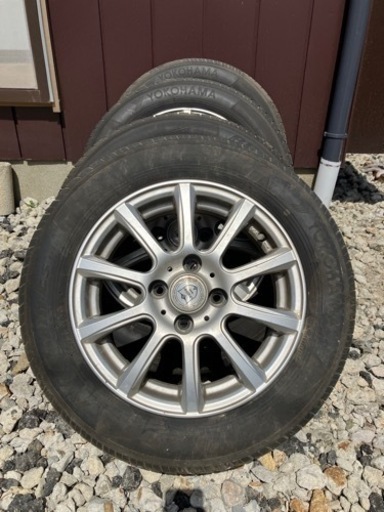 車のパーツ タイヤ、ホイール