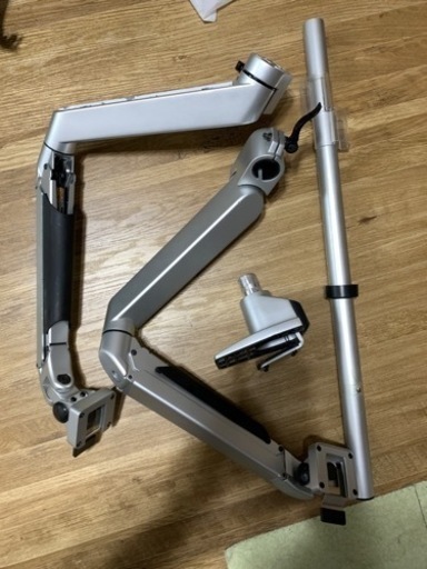 お値段交渉可能！モニターアーム