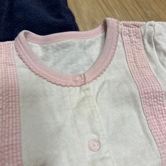 ミキハウスロンパースの画像