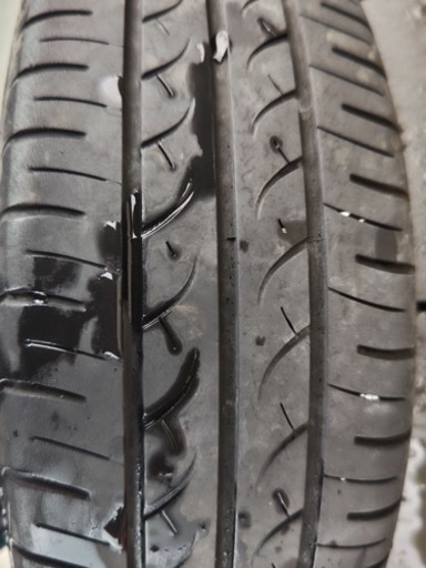 車のパーツ タイヤ、ホイール