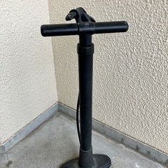 自転車 空気入れの画像