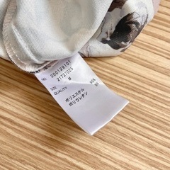 RyuRyu 花柄　ワンピース　フリルスリーブ グリーンの画像