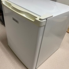 BESTEK 冷蔵庫 小型 ミニ 直冷式 1ドア 47L 右開き BTMF107の画像