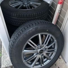 車のパーツ タイヤ、ホイール