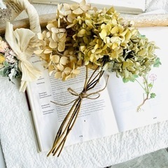 現品写真　水やりなしでずっと飾れる本物の紫陽花　ドライフラワー紫陽花　あじさいの画像