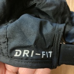 服/ファッション 小物 帽子　キッズ　NIKE  ナイキ　キャップ　56cmの画像