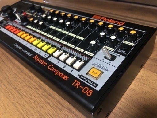 Roland  TR-08  +  専用デッキセーバー