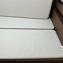 家具　クイーンベッドの画像