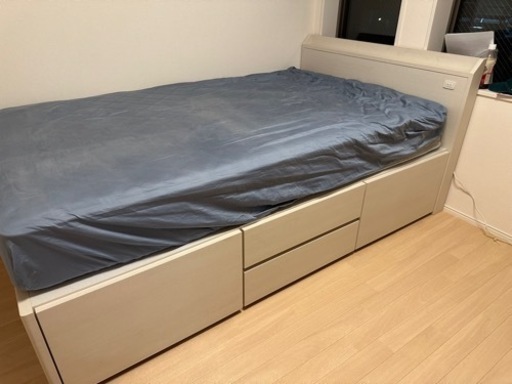 セミダブルベッド　20000円