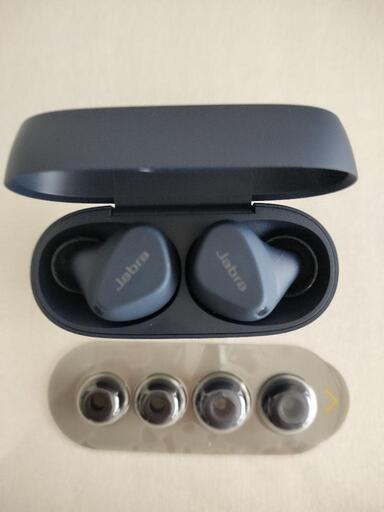 お渡し決まりました【ワイヤレスイヤホン】Jabra Elite4 Activeネイビー