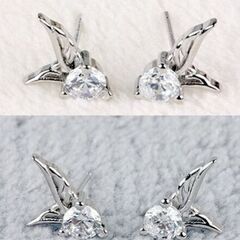 エンジェルウィング（天使の羽）スタッドピアス（新品）の画像