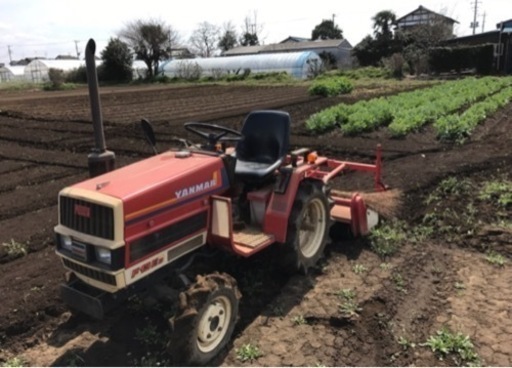 使用中のヤンマートラクターF13FD