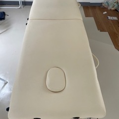 マッサージベッド　折り畳み式