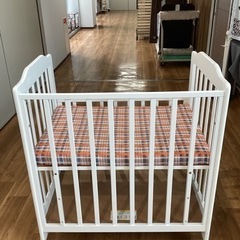 ベビーベッド　【町田市再生家具】　240074の画像
