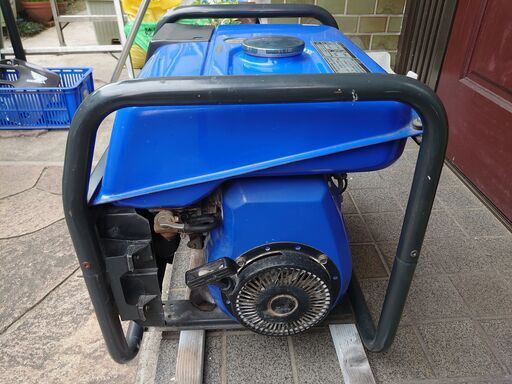 発電機　ヤマハ　EF2200 60Hz 2200W