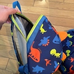 恐竜形キッズリュック　2個の画像