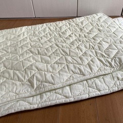 【決まりました】敷きパット　セミダブル　ニトリ