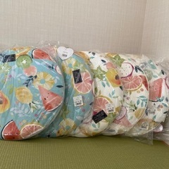 新品未使用　9790円→3000円　低反発丸型クッション　40✖️40