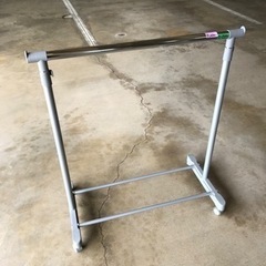 ハンガーラック 　グレー