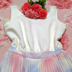 白×ぼかし♡花柄♡ギャザー♡ワンピース＆ミニドレスの画像