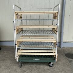 中古　カゴ台車1100x800 中間棚３枚付 自作棚板付 物流 ...